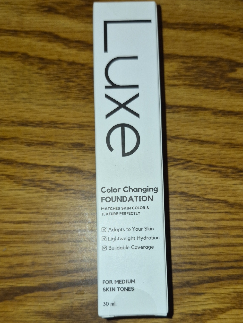 Luxe Color Changing Foundation. - Medium Skin Tones